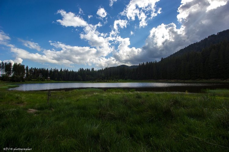 Понеделник с повече слънце и разкъсана облачност