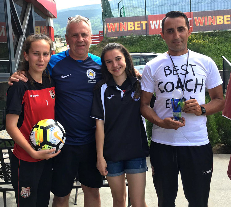 Женският ФК „Хасково“ отстъпи на „Лестър“, момчетата играха за "Фен клуб Ливърпул"