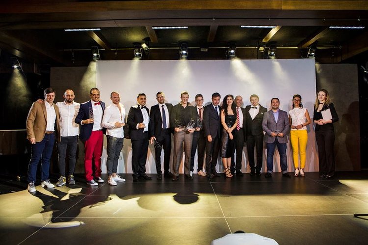 Отново отличия за хасковски специалисти на денталния конкурс „Усмивка на годината“ 2018