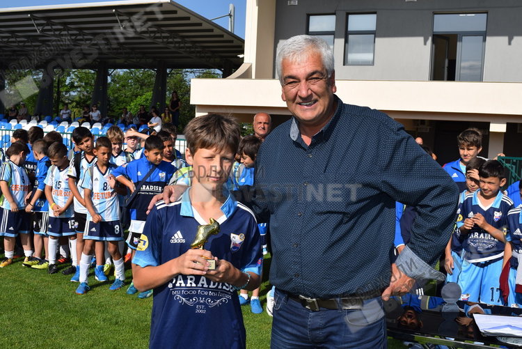 Футболна академия „Арда 1924“ обра купите в областният шампионат за деца