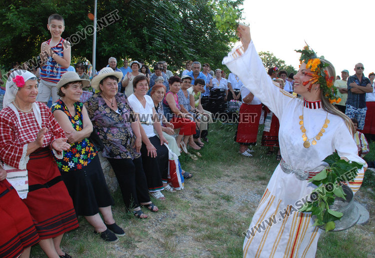 Отново детски празник край Каснаково, четене и ателиета на открито