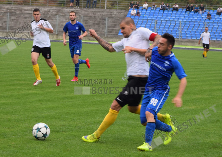 „Арда“ гостува на „Асеновец“ в последния си мач за „В“ група