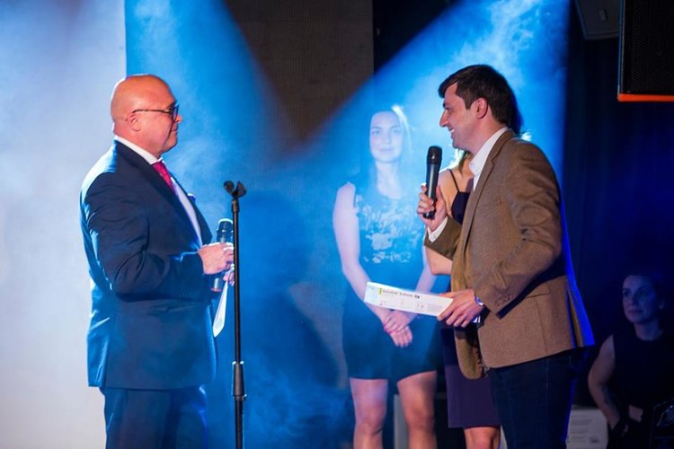 Отново отличия за хасковски специалисти на денталния конкурс „Усмивка на годината“ 2018