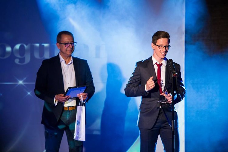 Отново отличия за хасковски специалисти на денталния конкурс „Усмивка на годината“ 2018