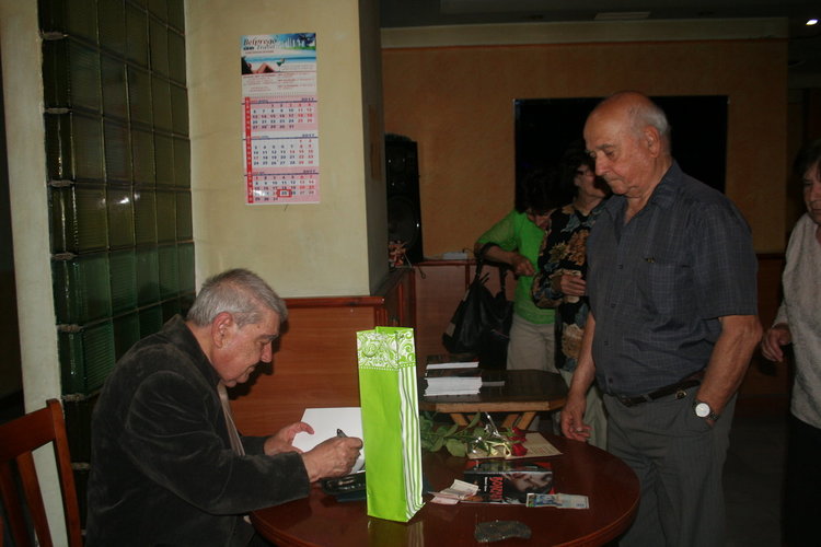 Кръстьо Кръстев представи книгата си "Бохемът"