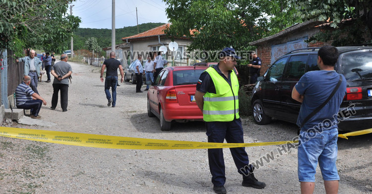 Съседи: Двойното убийство е от ревност, Гюнай превъртя покрай болна дъщеря