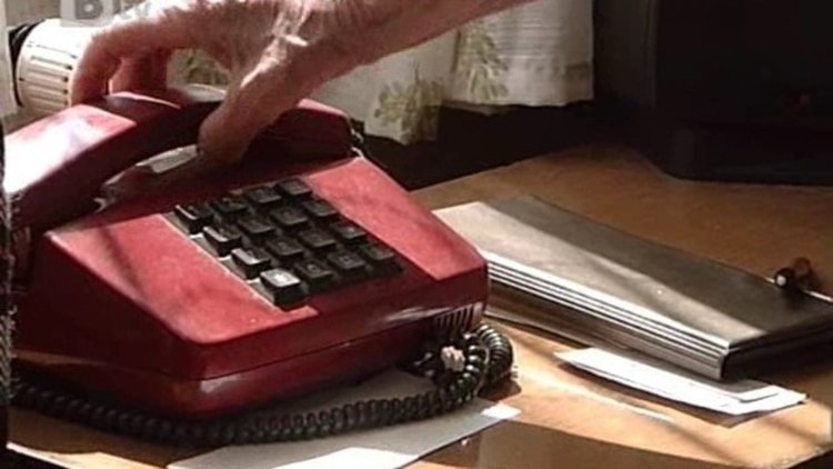 Дядо изгоря, измамници го ужилиха с 2900 лева