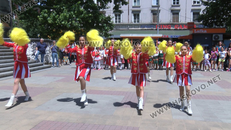 Над 500 ученици на двудневен форум в Димитровград