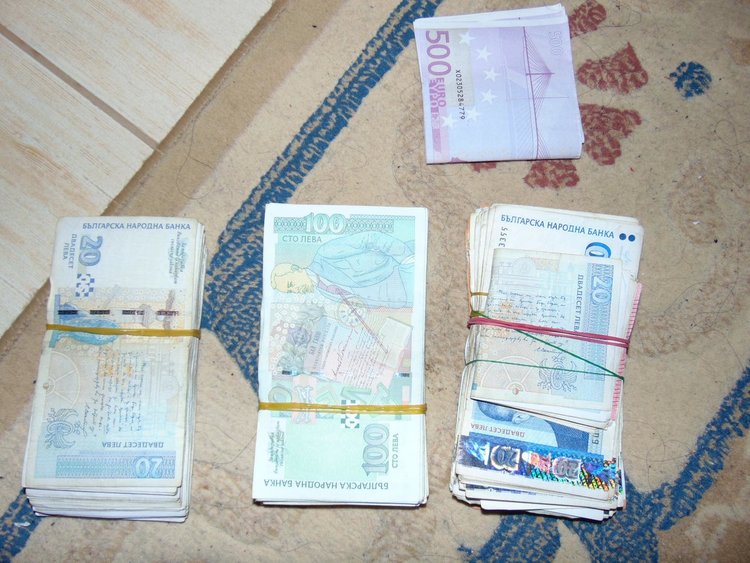 Под прикритие: ГДБОП задържа в Хасковско трима при сделка за над 3 кг кокаин 