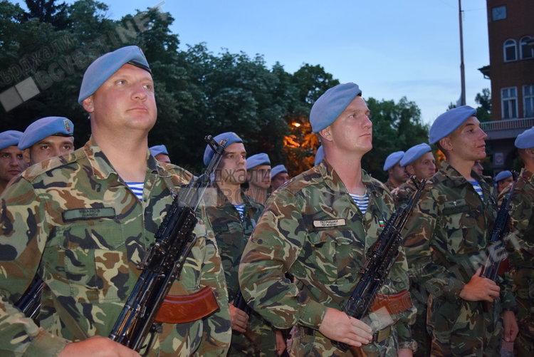 Отбелязваме със заря Деня на Ботев и загиналите за свободата