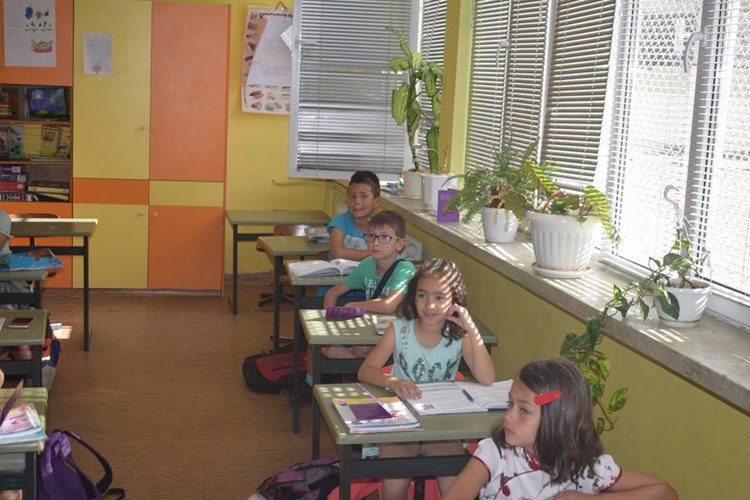 Снимки: Градска библиотека "Паисий Хилендарски"