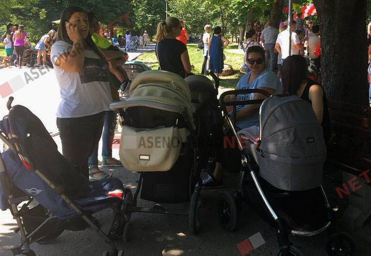 Музика, танци и рисунки на асфалт за асеновградските малчугани днес (Снимки)