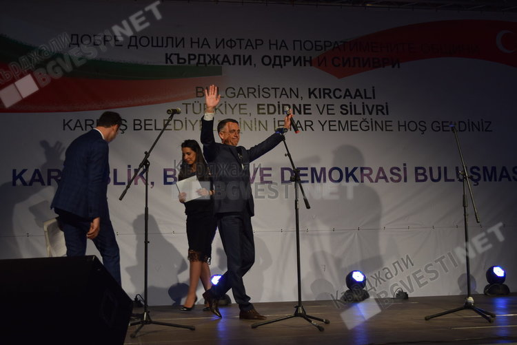 Мухаррем Индже избра Кърджали, за да отправи предизборните си послания към изселниците в Турция