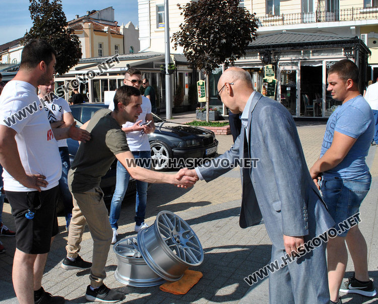 Организаторът на тунинг изложението: обмисляме легални гонки в Хасково