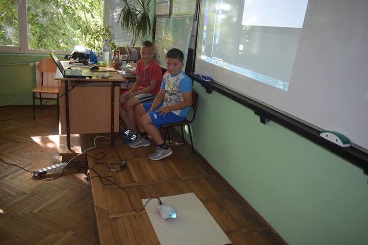 Снимки: Градска библиотека "Паисий Хилендарски"