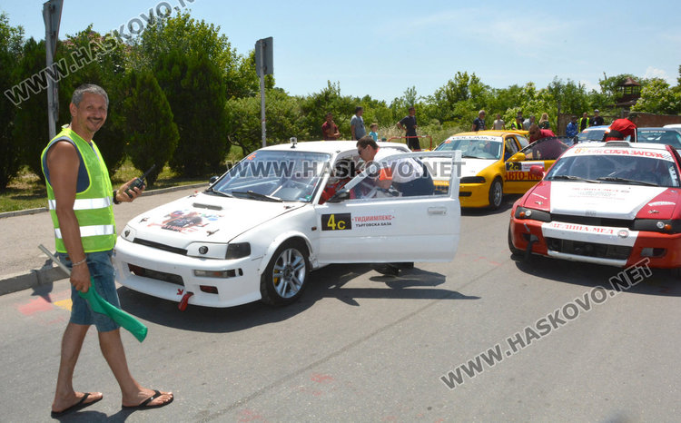 32 пилоти стартираха в кръговете за място на Писта Хасково