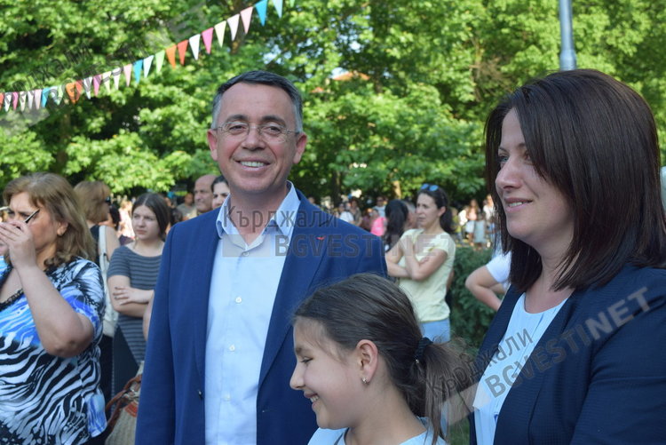 С викторина за зъбките на децата бе съпроводен Денят на детето в Кърджали