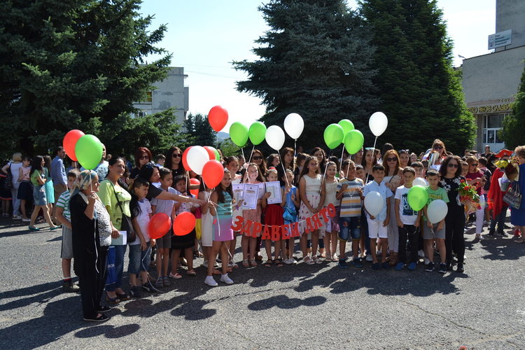 „Аз съм българче“ рецитираха в хор славейковци