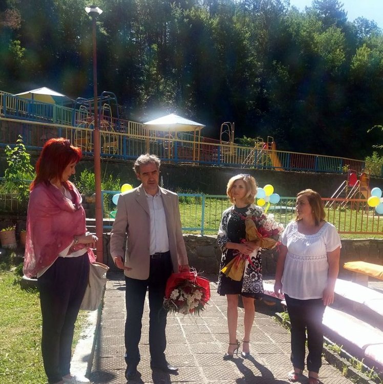 След 15 години на директорския пост Людмила Шотарова напусна детското заведение, за да направи частна детска градина в столицата