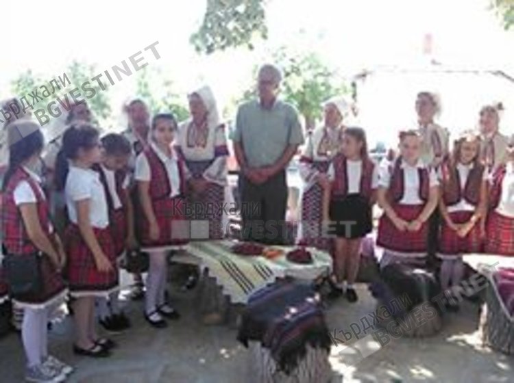 Потомци на бежанци от цялата страна почетоха Деня на тракийското дете