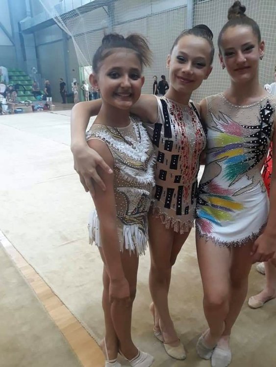 С куп отличия се завърнаха гимнастичките от СКХГ "Афродита"