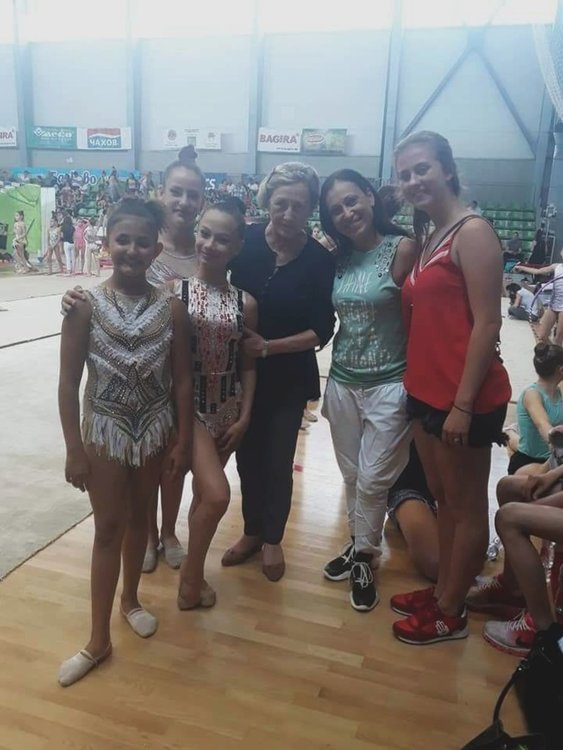 С куп отличия се завърнаха гимнастичките от СКХГ "Афродита"