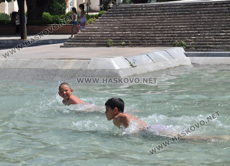 Надхвърлихме 30-те, във вторник чакаме дъжд 