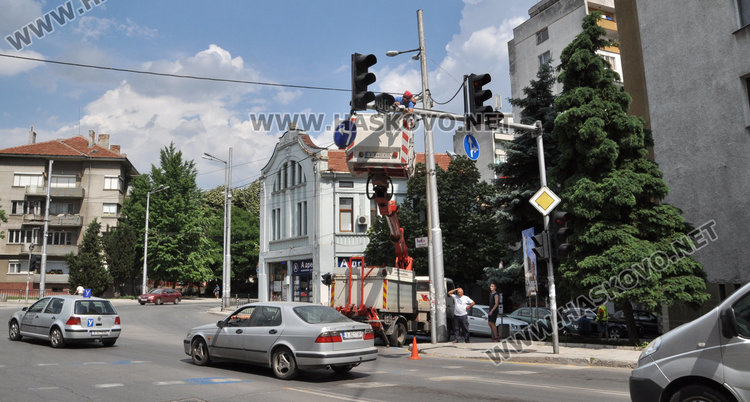 Камери ще дебнат на кръстовището на „Съединение“ и „Раковски“