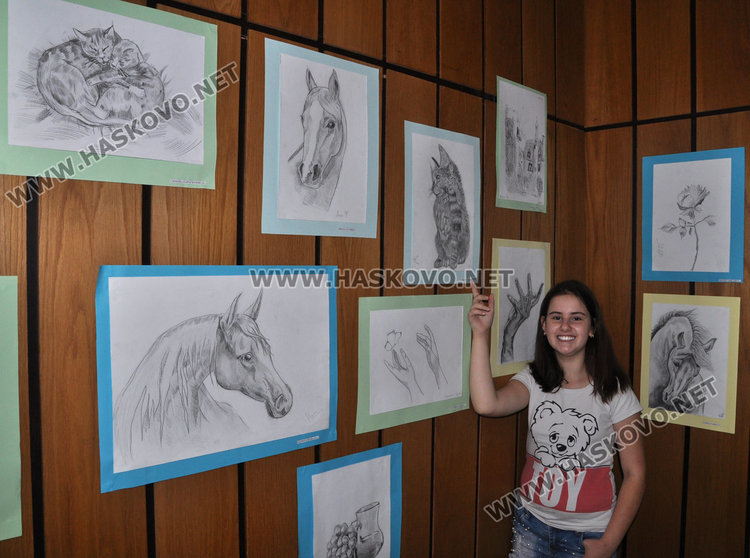 Школа „Пастело“ донесе морски полъх в градската библиотека за 2 години ЧРД