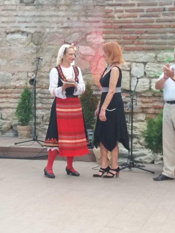 С куп медали от международен фестивал се завърна читалището в с. Радиево