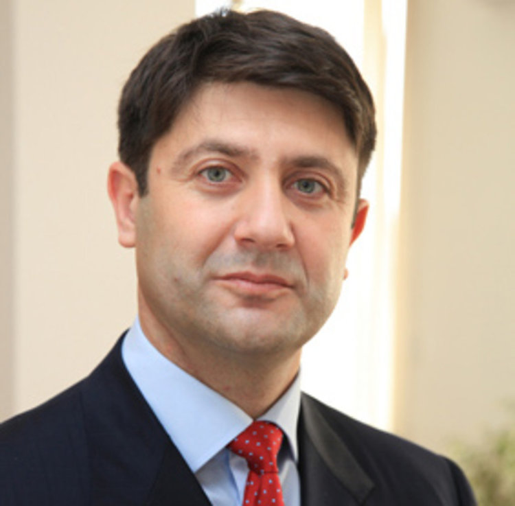 Съдебната власт с абсурдно престараване: заличава имена заради личните данни