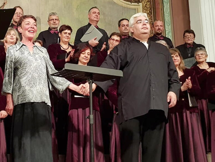 Диригентът Златомира Василева се завръща на родна сцена с „Родна песен“ и финландски детски хор