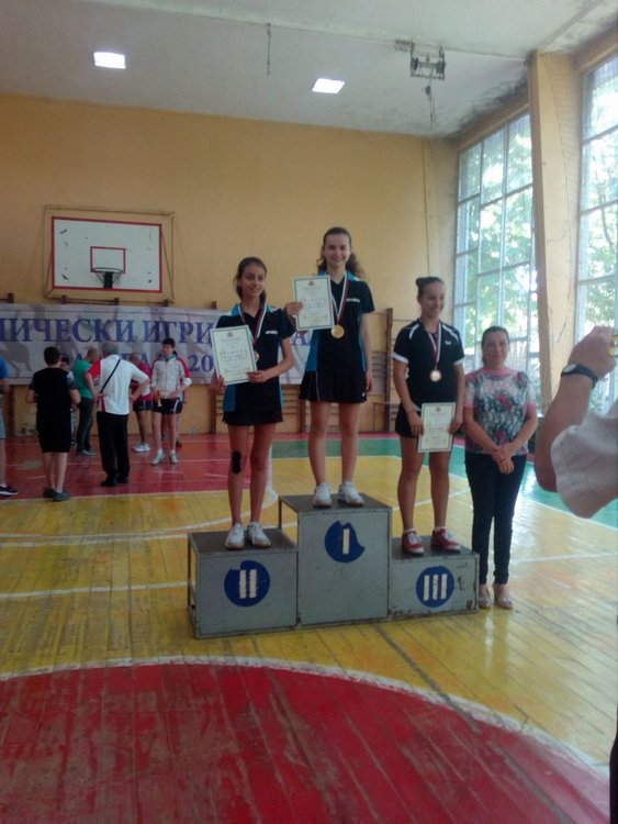 Ученици от Ардино са №1 в тениса на маса