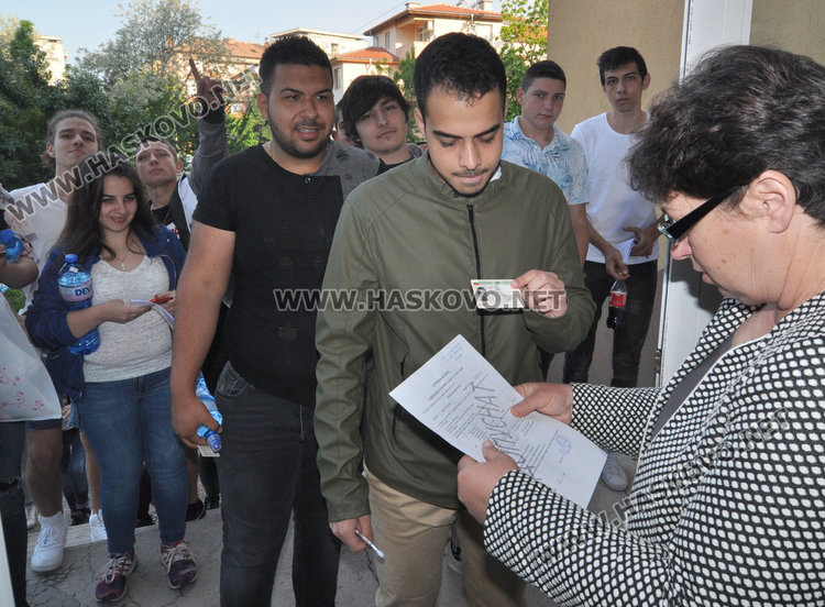 Публикуваха оценките от изпитите след 7 клас, чакат се резултатите от матурите