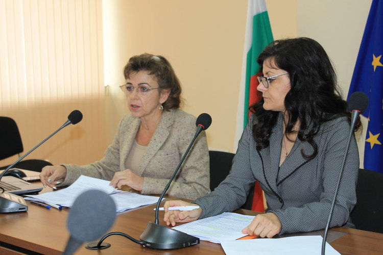 Областната комисия по безопасност на движението поиска нова организация на движението и  „Синя зона”