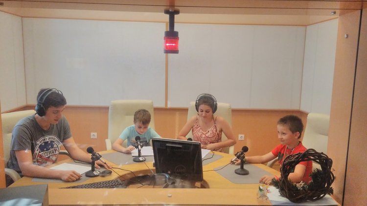 Паисиевци превзеха ефира на БНР, включиха се в предаването „Голямото междучасие“