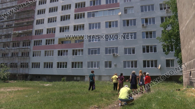 Блок на "Васил Левски": санират ни повече от година и още не е готово