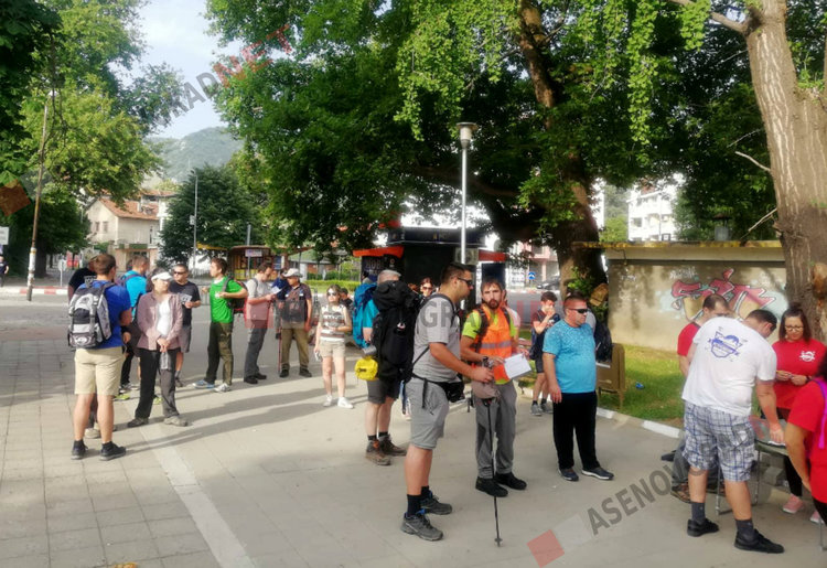 Ентусиастите в третия национален поход до „Марциганица“ поеха по асеновградските върхове