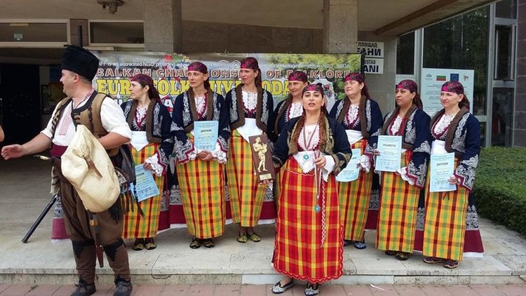 Златни медали за самодейците от Смилян на Балкански фестивал „Жива вода“