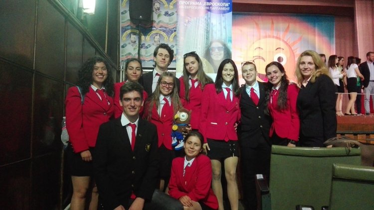 Славейковци с „виза” за Страсбург по Евроскола