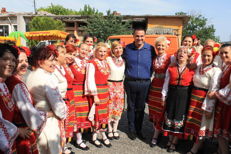 Областният управител бе гост на събора в Пчеларово