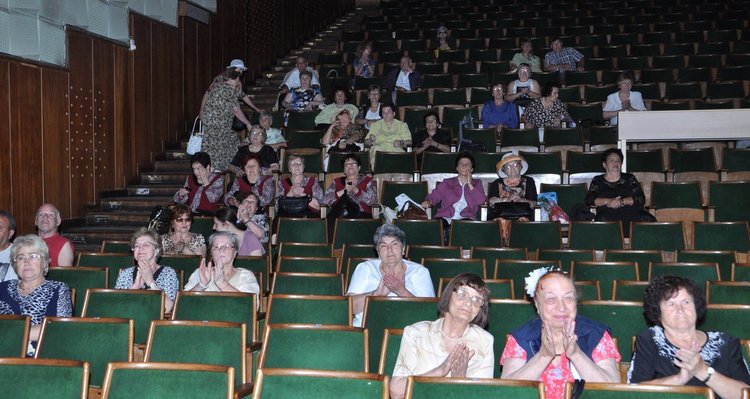 Фестивалът за стари градски „С песните на Ари“ днес в читалище „Заря“