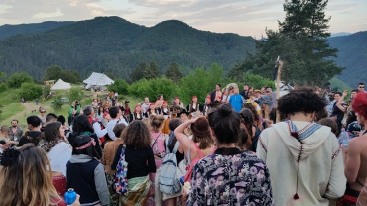 Снимката е от предишни издания на феста в смолянското село, източник: интернет