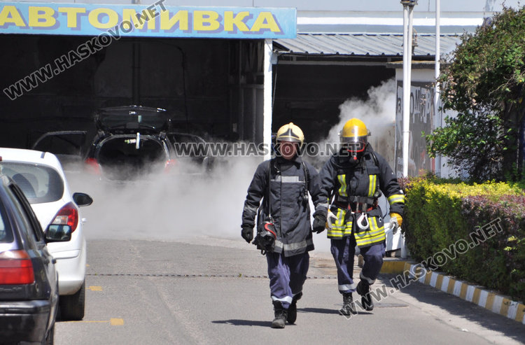 Изтичане на газ от бензиностанция вдигна на крак пожарна и полиция