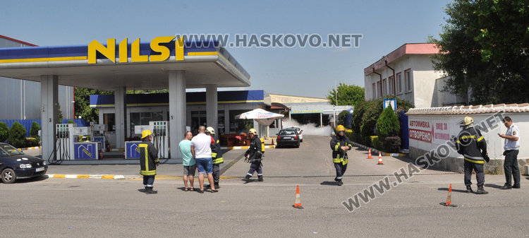 Изтичане на газ от бензиностанция вдигна на крак пожарна и полиция