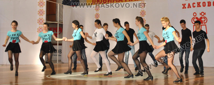 240 певци и танцьори на годишния концерт на ансамбъл „Хасково“