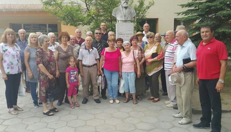 Социалистите в Кърджали почетоха Дядото                     