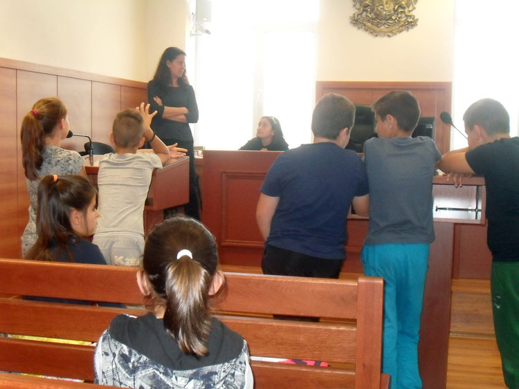 32 възпитателни мерки са наложени на непълнолетни и малолетни нарушители 