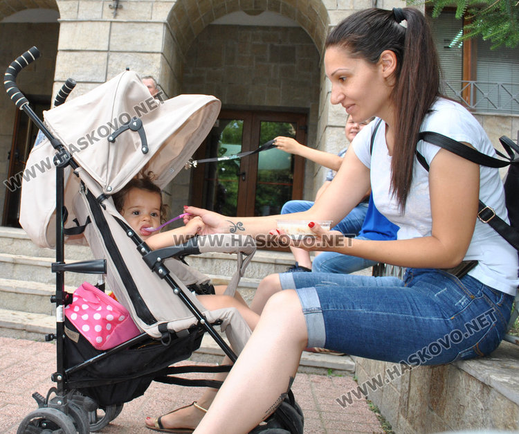 Институциите оставиха над 100 майки на километри от млечна кухня 