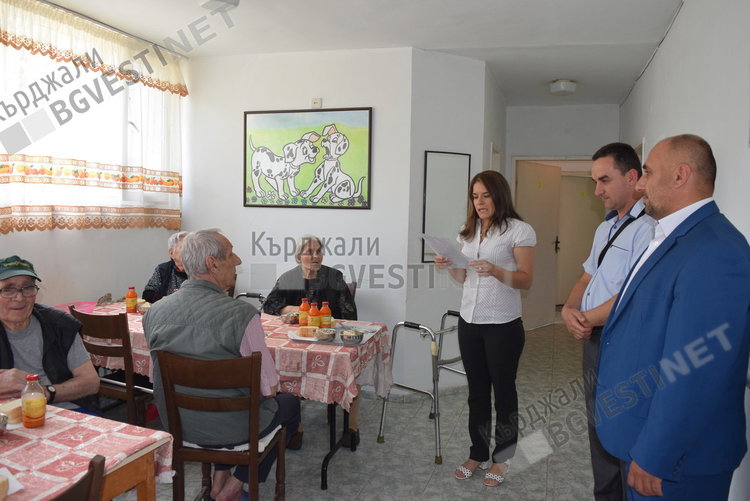 Дарение за Дома за стари хора направи за Рамазан Байрама израелското посолство